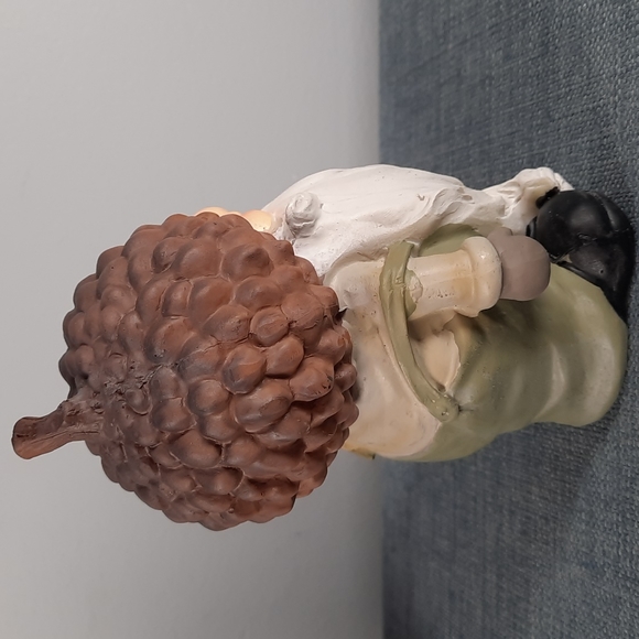 Gnome Gnomes Garden Figure Figures Statue Whimsical Indoor Outdoor Acorn Nature - Picture 7 of 9